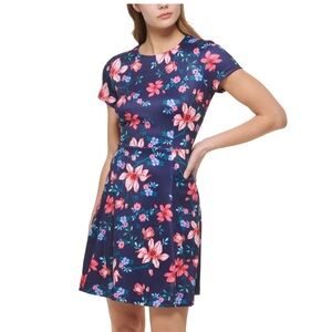 VINCE CAMUTO Navy Zippered Pocketed Floral Short Sleeve Round Neck size large 16